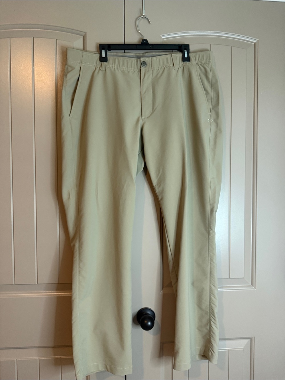 Under Armour 40/32 Men's Khaki Performance Golf Pants